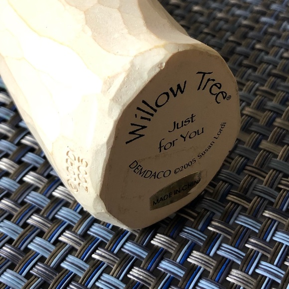 Willow Tree Angel - Picture 3 of 3